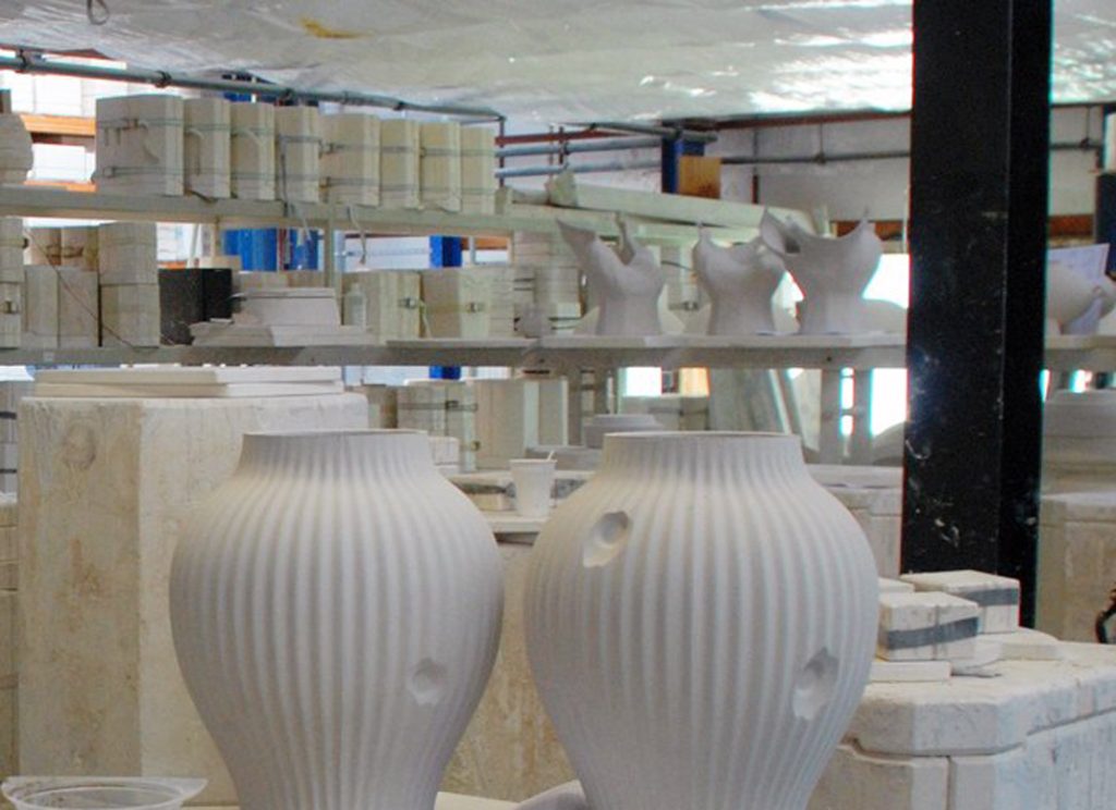 The Studio Front vases on the shelf | photo: Ofer Spiegel