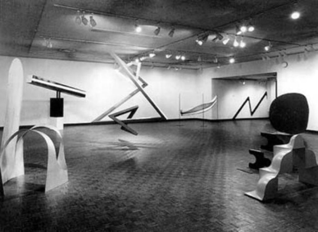 Photograph of the exhibition space of Primary Structures: Younger American and British Sculpture, 1966